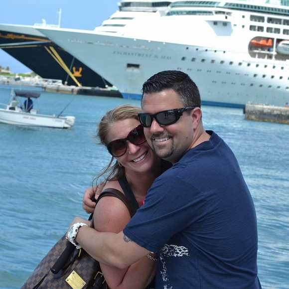 Meet your Posher, Michele - Picture 1 of 1